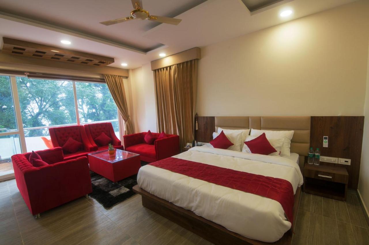 Shivaay Morex- A Vegetarian Hotel Дармсала Екстер'єр фото