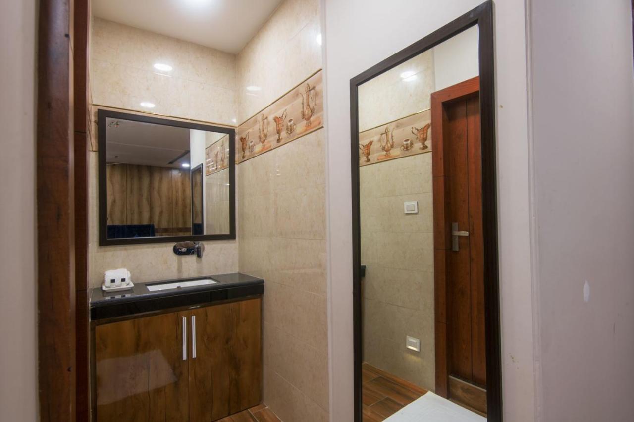Shivaay Morex- A Vegetarian Hotel Дармсала Екстер'єр фото